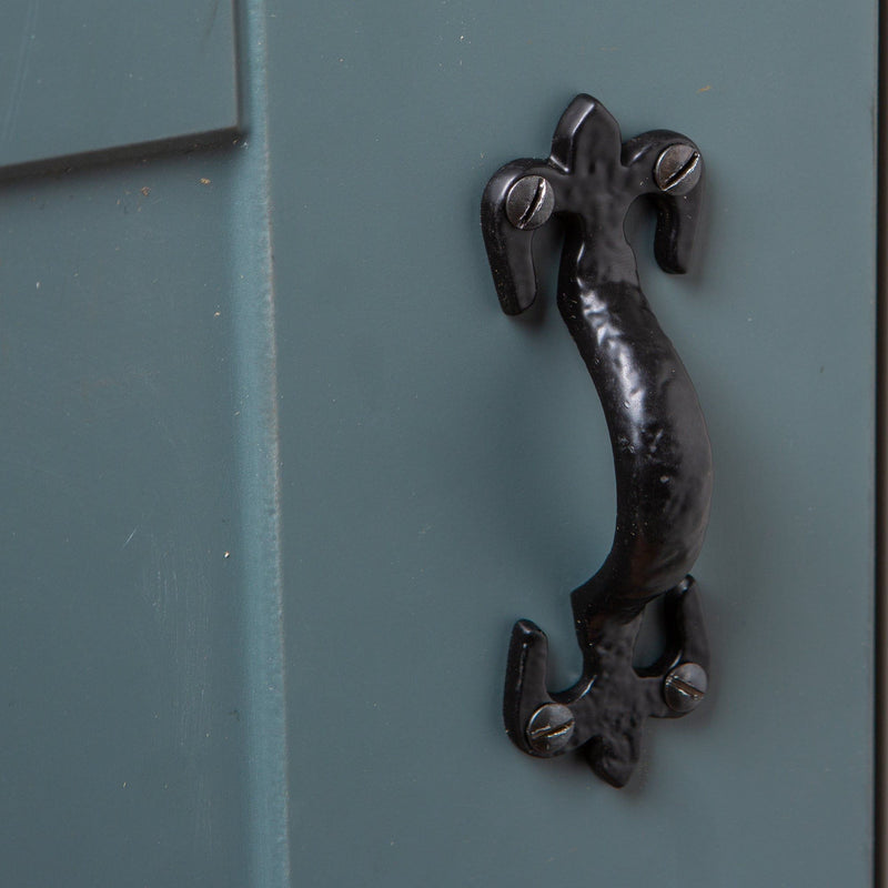 105mm Black Rustic Fleur De Lis Door Handle - By Hammer & Tongs