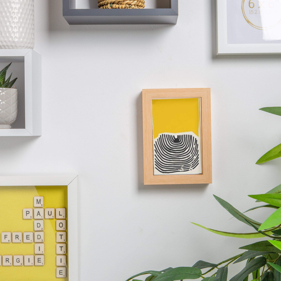 Light Wood 4" x 6" Shadow Box Photo Frame