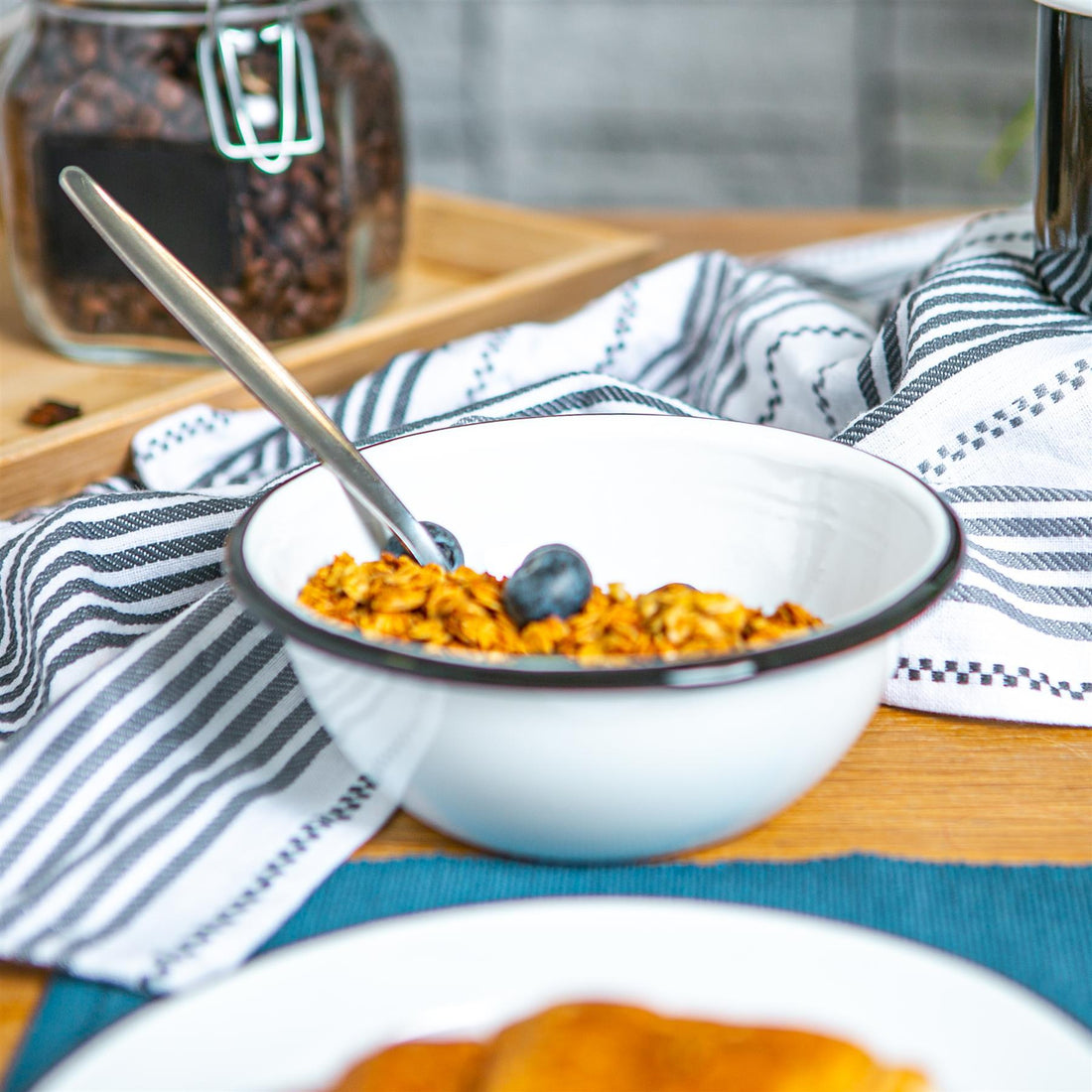 16cm White &amp; Black Enamel Bowls - Pack of 6