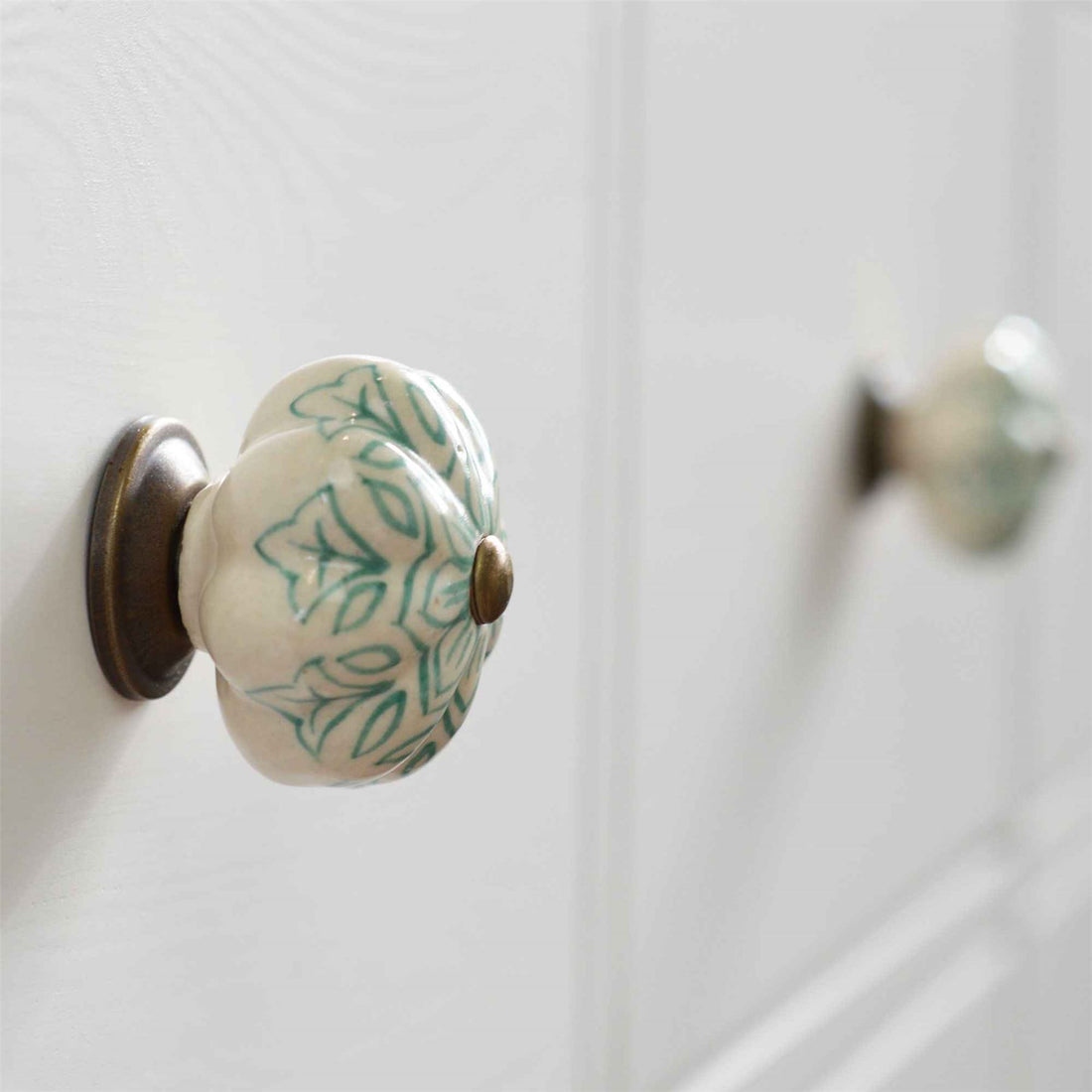 Mint 45mm Vintage Floral Ceramic Cabinet Knob